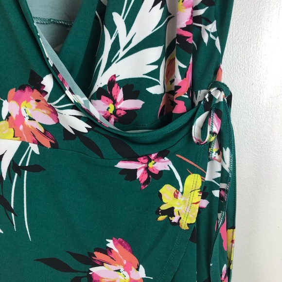 Torrid EMERALD GREEN STUDIO KNIT WRAP TOP x284 292 - Picture 7 of 7